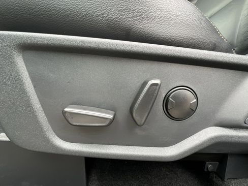 New 2025 Ford Bronco Badlands image 14