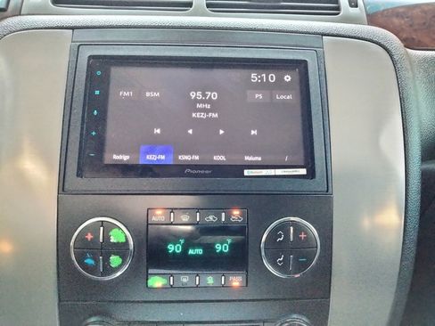 Used 2011 GMC Sierra 3500 SLT image 27