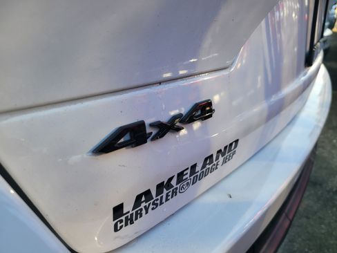 Used 2022 Jeep Grand Cherokee Altitude AWD/4WD image 6