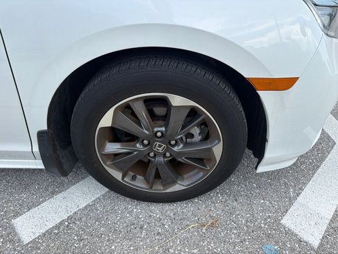 Used 2023 Honda Odyssey Elite image 9