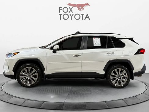 Used 2019 Toyota RAV4 Limited w/ Advanced Technology Package AWD/4WD image 3