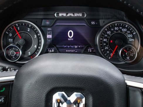 Used 2023 RAM 1500 Big Horn AWD/4WD image 16