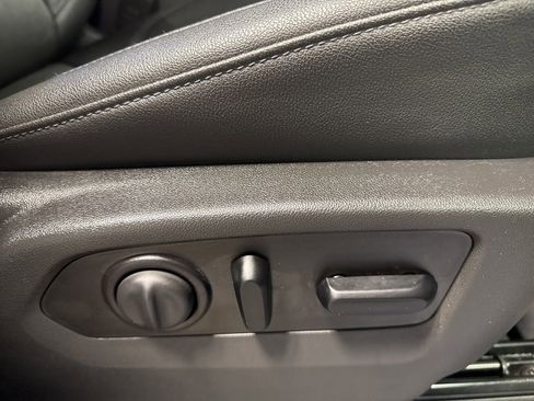 Used 2021 Chevrolet Silverado 1500 LTZ w/ LTZ Premium Package image 33