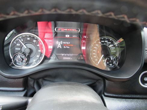 Used 2021 RAM 1500 Rebel w/ Level 1 Equipment Group AWD/4WD image 23