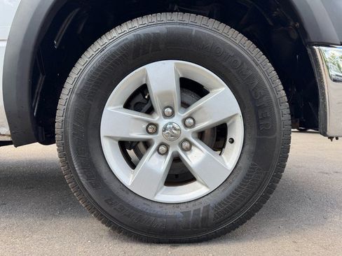 Used 2017 RAM 1500 ST w/ SXT Appearance Group AWD/4WD image 13