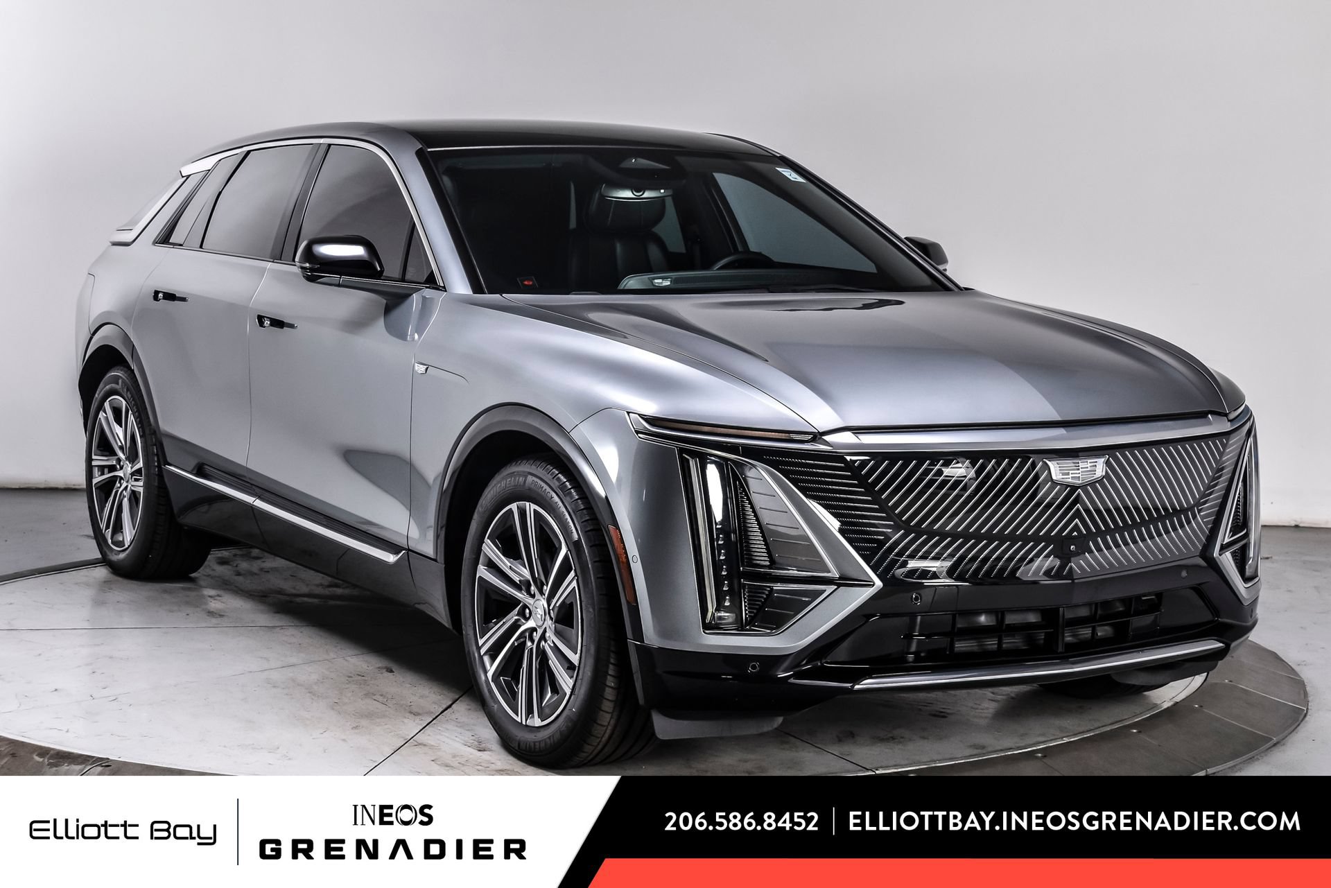 Used 2024 Cadillac Lyriq Luxury w/ LPO, Floor Liner Package AWD/4WD image 1