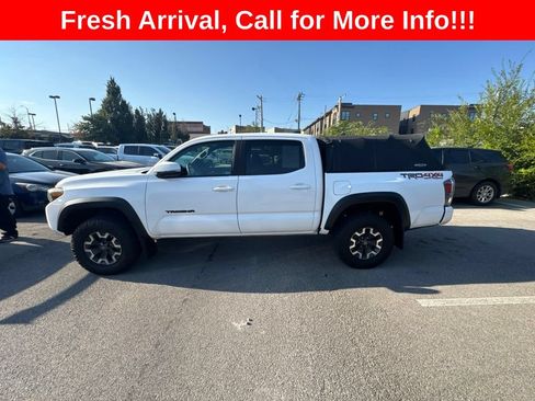 Used 2020 Toyota Tacoma TRD Off-Road w/ Technology Package AWD/4WD image 20