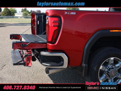 Used 2025 GMC Sierra 3500 SLT w/ SLT Premium Package image 46