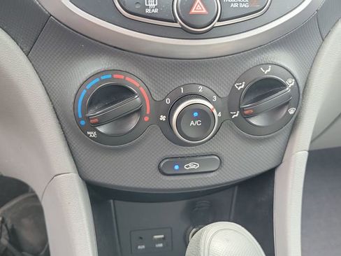 Used 2017 Hyundai Accent SE FWD image 23