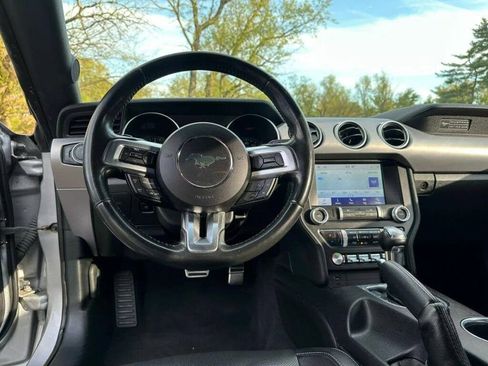 Used 2020 Ford Mustang Premium image 13