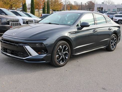 Used 2024 Hyundai Sonata SEL image 3