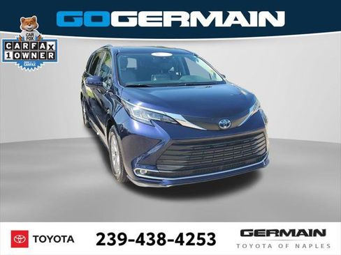 Certified 2021 Toyota Sienna XLE FWD image 5