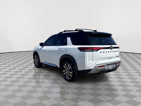 Certified 2025 Nissan Pathfinder Platinum w/ Black Appearance Package AWD/4WD image 8