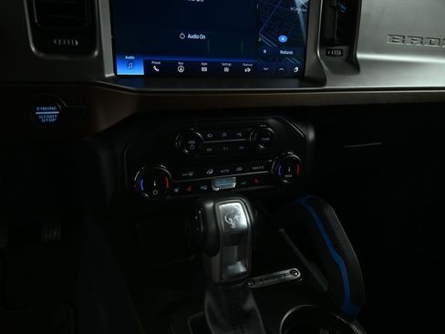 Used 2022 Ford Bronco Outer Banks image 14