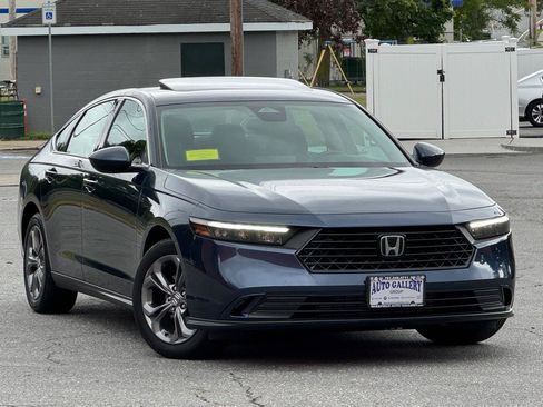 Used 2024 Honda Accord EX image 1