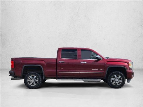 Used 2015 GMC Sierra 2500 Denali w/ Duramax Plus Package AWD/4WD image 4