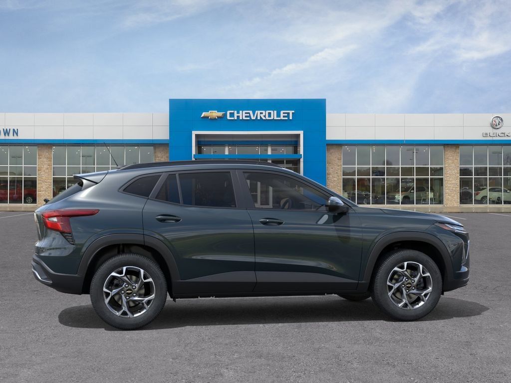 New 2026 Chevrolet Trax LT w/ Sunroof Package FWD image 5