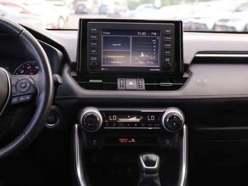 Used 2020 Toyota RAV4 XLE Premium FWD image 26