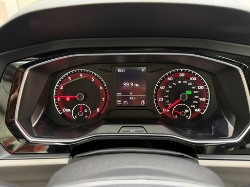 Used 2019 Volkswagen Jetta SE w/ Cold Weather Package FWD image 25