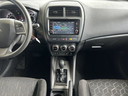 Used 2023 Mitsubishi Outlander Sport ES AWD/4WD image 11
