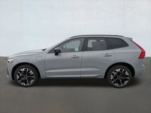 New 2026 Volvo XC60 T8 Plus w/ Climate Package image 3