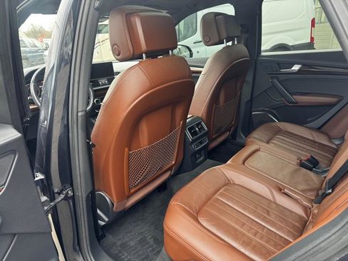 Used 2018 Audi Q5 2.0T Premium Plus w/ Premium Plus Package image 12