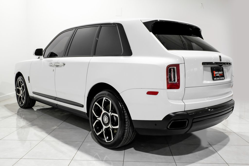 Used 2022 Rolls-Royce Cullinan Black Badge AWD/4WD image 10