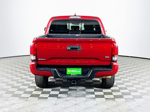 Used 2022 Toyota Tacoma SR5 w/ Technology Package RWD image 8