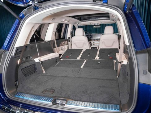 New 2026 Mercedes-Benz GLS 580 4MATIC image 8