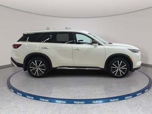 Used 2024 INFINITI QX60 Sensory w/ Cargo Package image 5