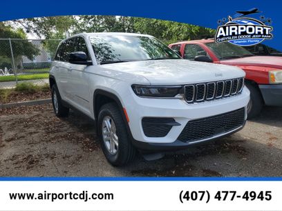 Used 2025 Jeep Grand Cherokee Laredo w/ MOPAR Finishing Package