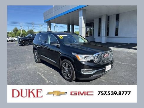 Used 2017 GMC Acadia Denali w/ Technology Package AWD/4WD image 1