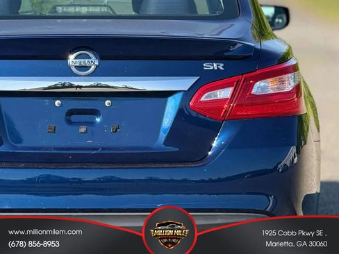 Used 2016 Nissan Altima 2.5 SR FWD image 14