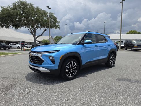 New 2026 Chevrolet TrailBlazer LT w/ Convenience Package FWD image 10