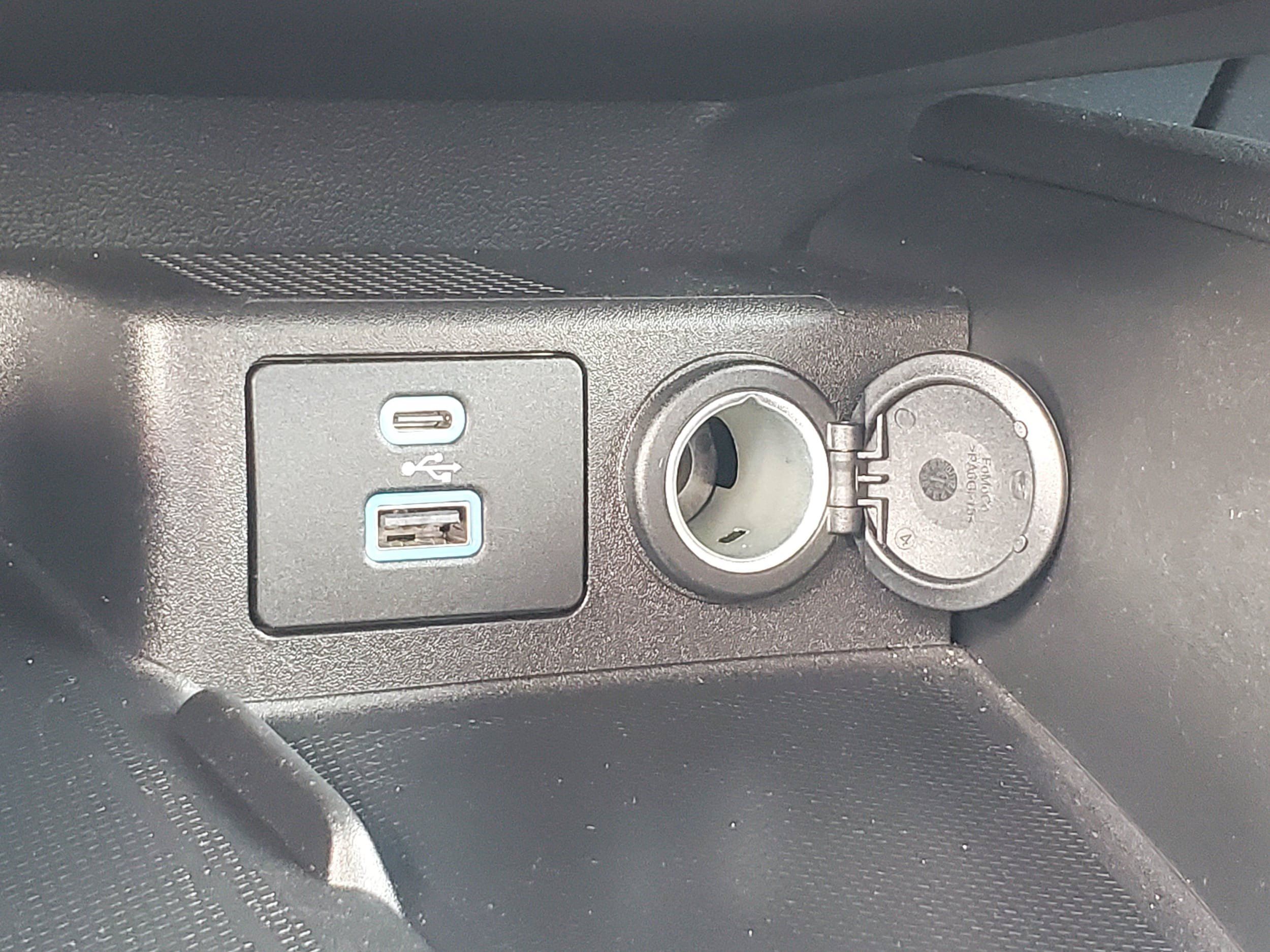 Used 2023 Ford Escape Active w/ Tech Pack #2 AWD/4WD image 23