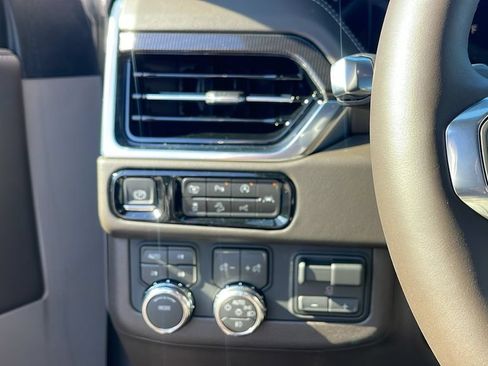 New 2026 GMC Yukon XL Elevation w/ Elevation Premium Package AWD/4WD image 27