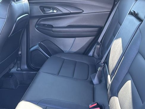 Used 2025 Chevrolet TrailBlazer RS w/ Convenience Package AWD/4WD image 29