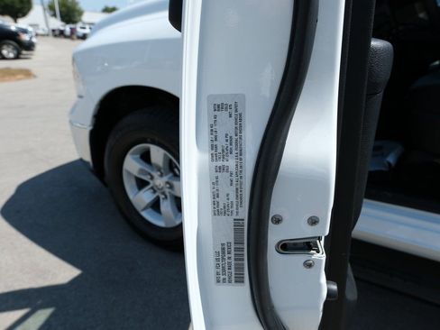 Used 2023 RAM 1500 Classic SLT AWD/4WD image 33