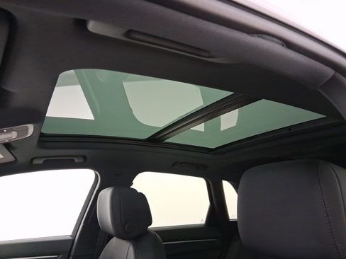 New 2025 Audi Q3 2.0T Premium image 14