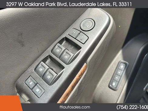 Used 2017 Chevrolet Tahoe LT image 18