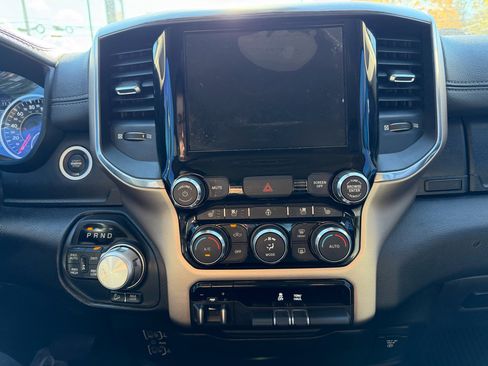 Used 2019 RAM 1500 Laramie w/ Off Road Group image 16