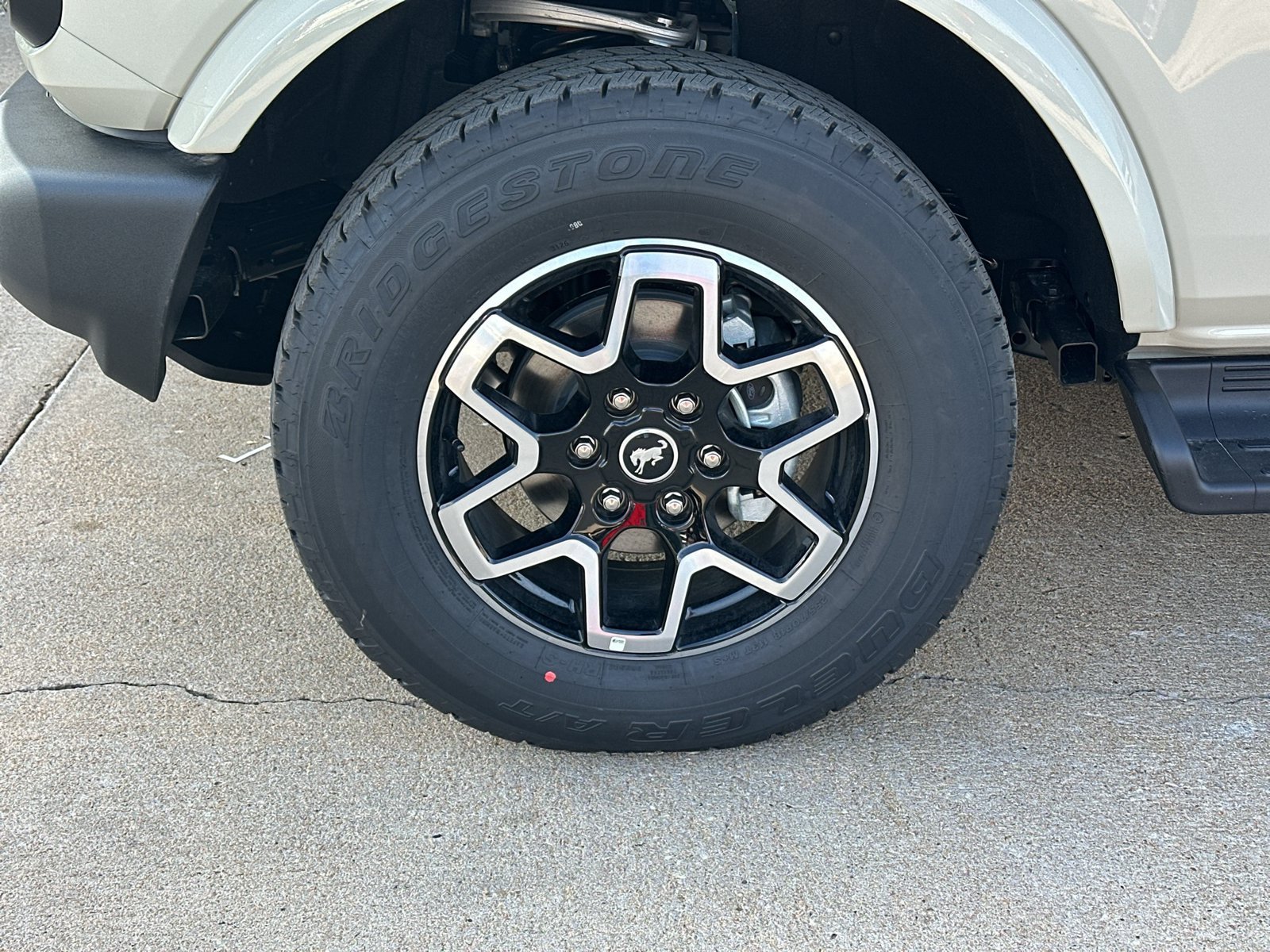 New 2026 Ford Bronco Outer Banks AWD/4WD image 7