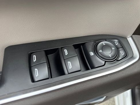 New 2026 Chevrolet Silverado 1500 LT image 19