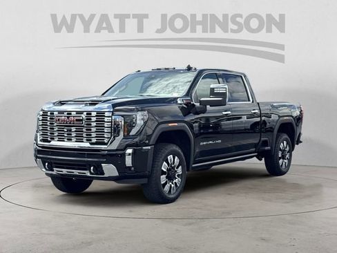 Used 2025 GMC Sierra 2500 Denali w/ Denali Reserve Package AWD/4WD image 1