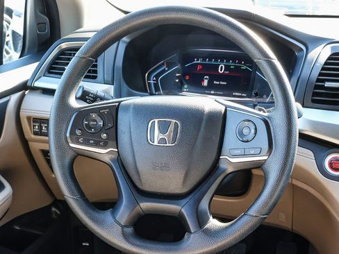 Used 2019 Honda Odyssey EX image 16