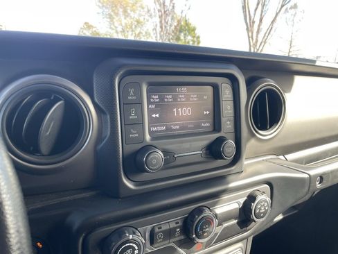 Used 2021 Jeep Wrangler Unlimited Sport image 15