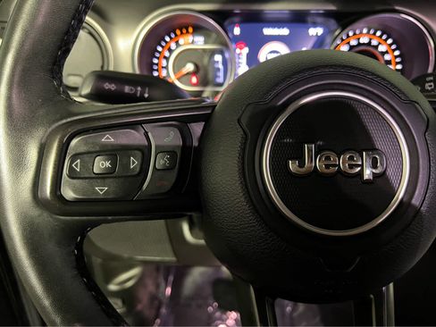 Used 2022 Jeep Wrangler Sport AWD/4WD image 17