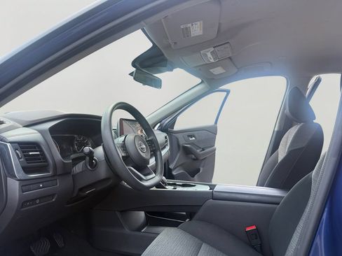 Used 2023 Nissan Rogue SV FWD image 9