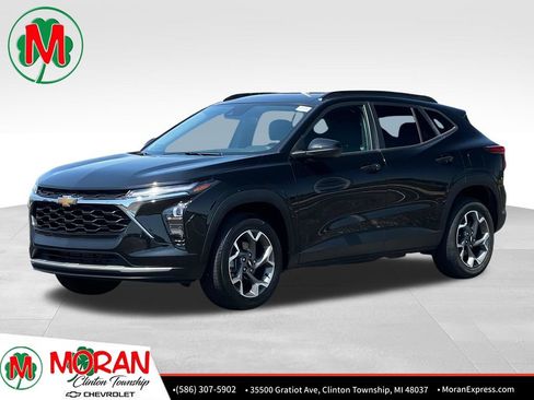 Certified 2024 Chevrolet Trax LT w/ Driver Confidence Package FWD image 1