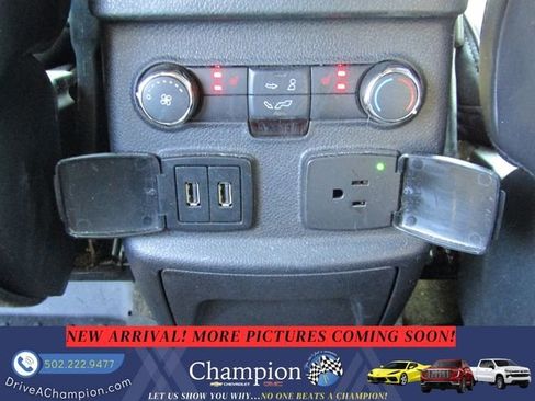 Used 2018 Ford Explorer Platinum AWD/4WD image 11
